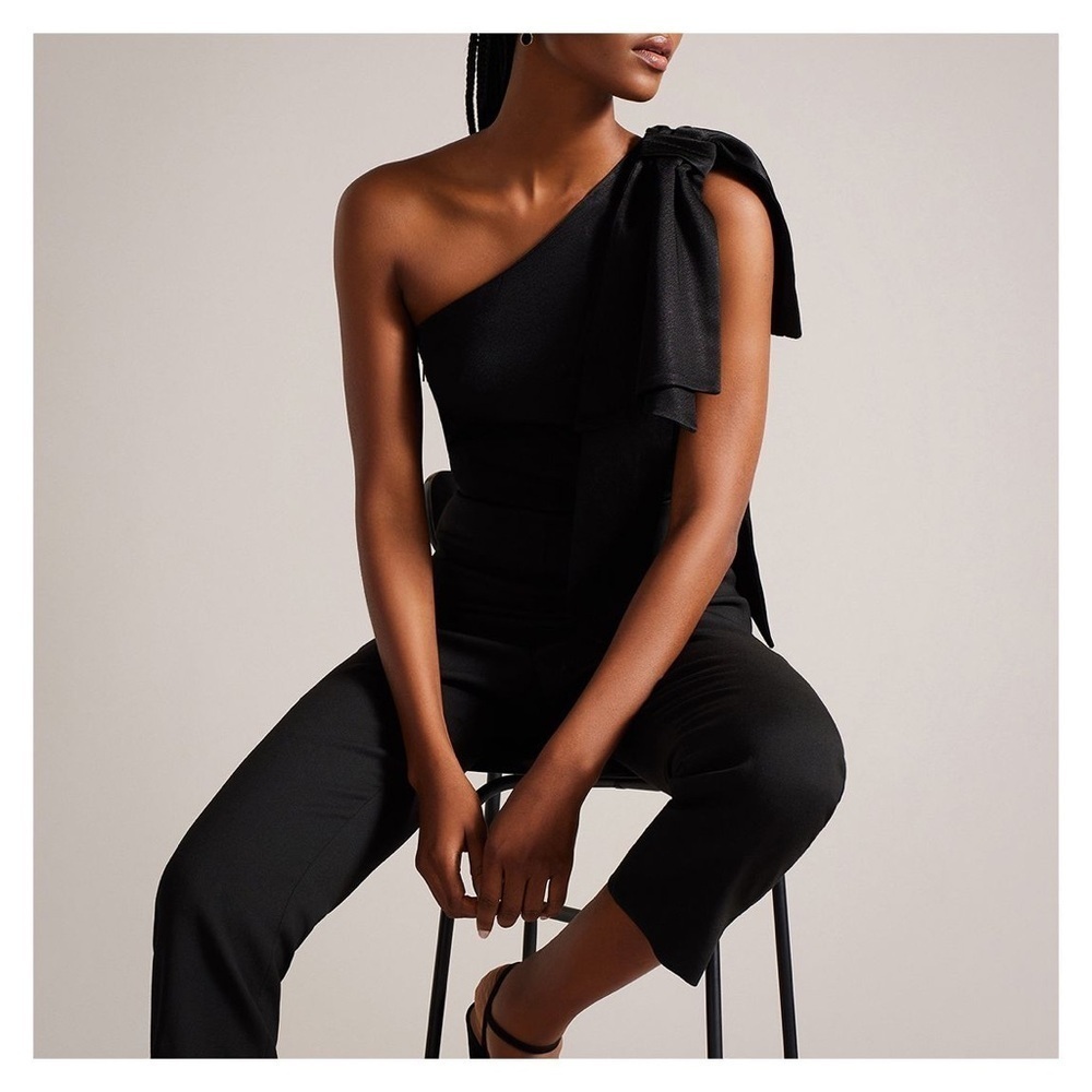 Ted Baker Orlie Black Jumpsuit size 2 B2470